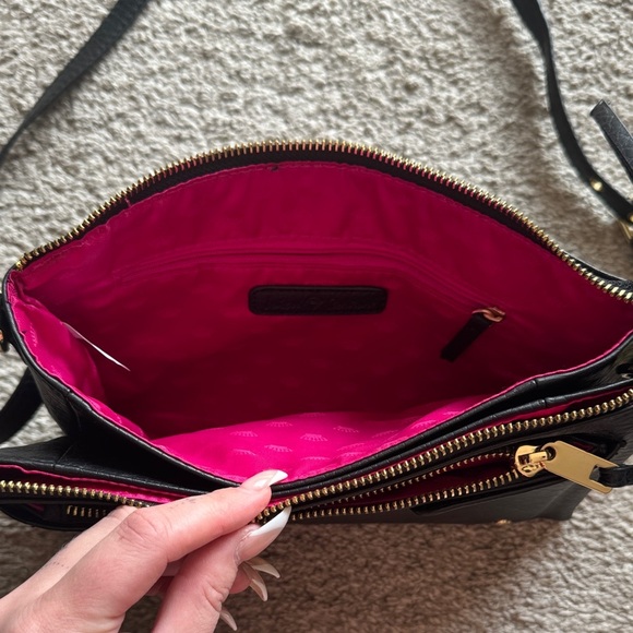 Juicy Couture Black and Gold Crossbody Bag with Removable Hand Clutch - Picture 4 of 14